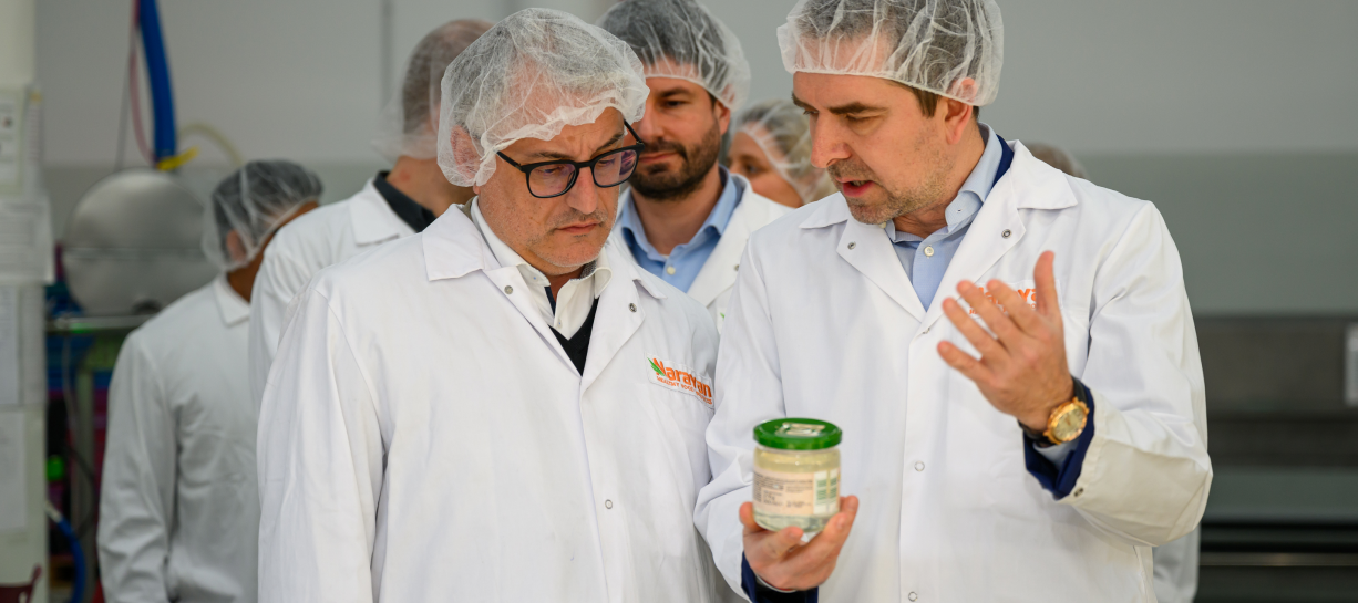 Narayan Foods CEO with minister